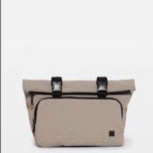 Brand New Lululemon UNISEX Early Embark Kit